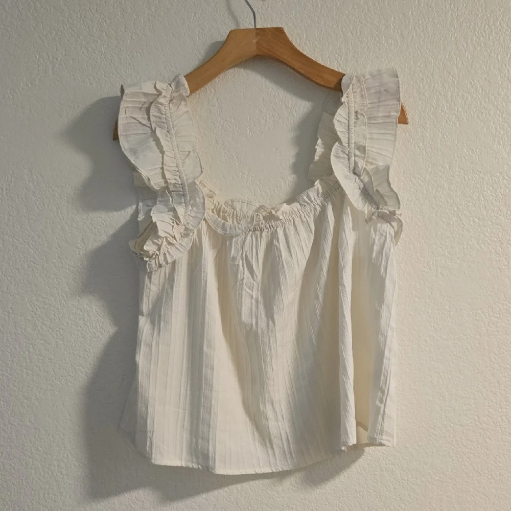 Lush Ruffle Textured Tank Top - Picture 2 of 5